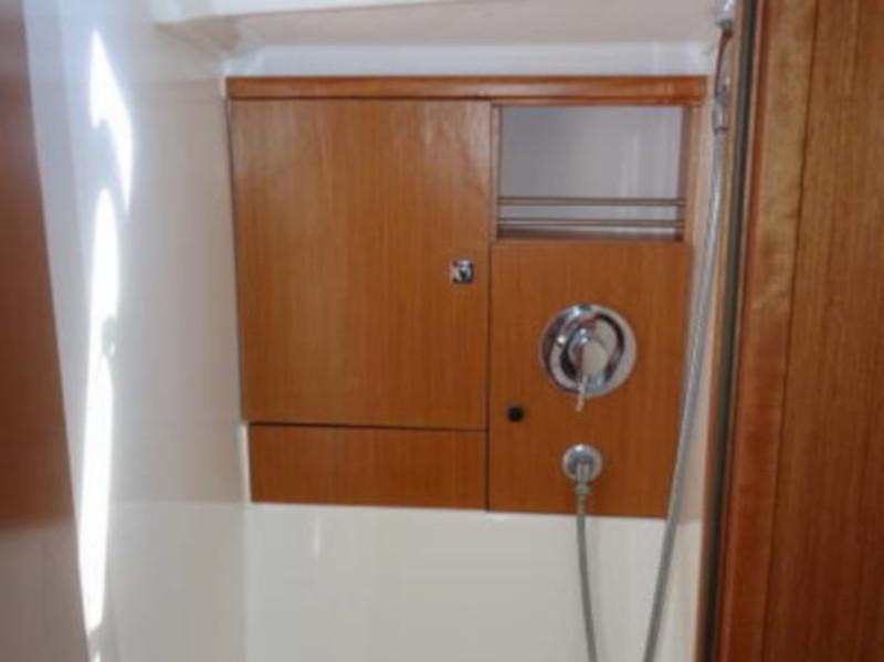 Book yachts online - sailboat - Bavaria Cruiser 46 - Rea - rent