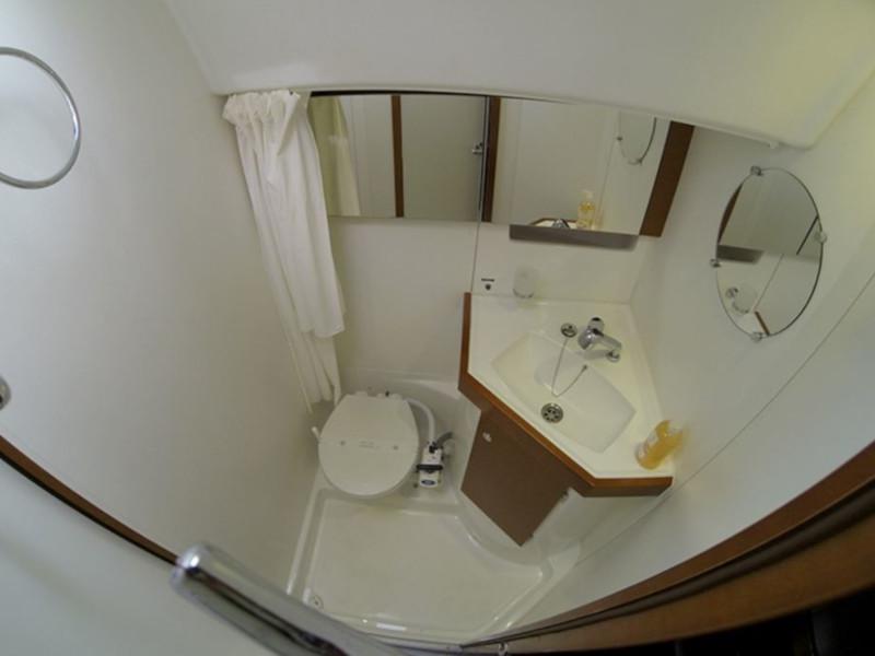 Book yachts online - sailboat - Oceanis 50 Family- 4+1 cab. - Vittoria - rent