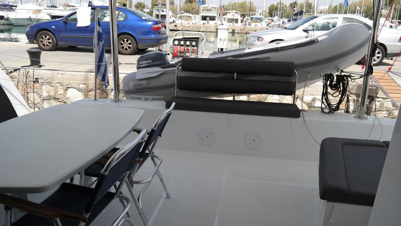 Book yachts online - catamaran - Lagoon 42 - Barchetta III - rent