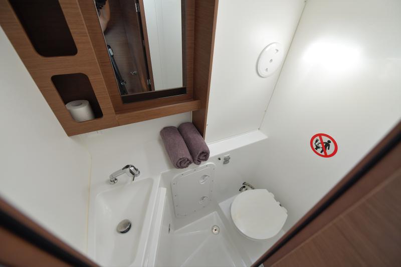 Book yachts online - catamaran - Lagoon 42 - Barchetta III - rent