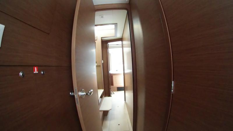 Book yachts online - catamaran - Lagoon 42 - Barchetta III - rent