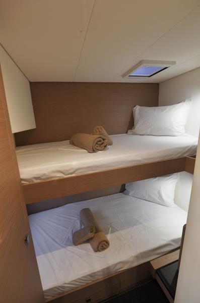 Book yachts online - catamaran - Saona 47 - Eclipsea - rent