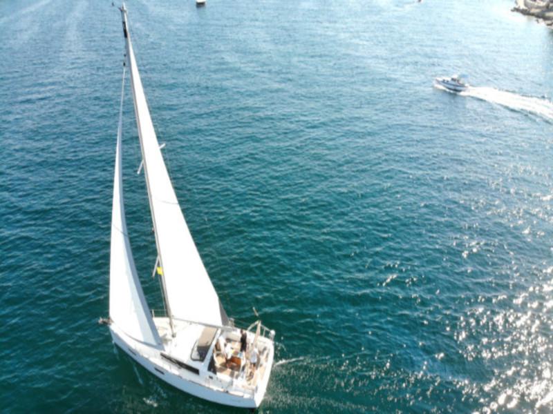 Book yachts online - sailboat - Oceanis 38 - Olli - rent