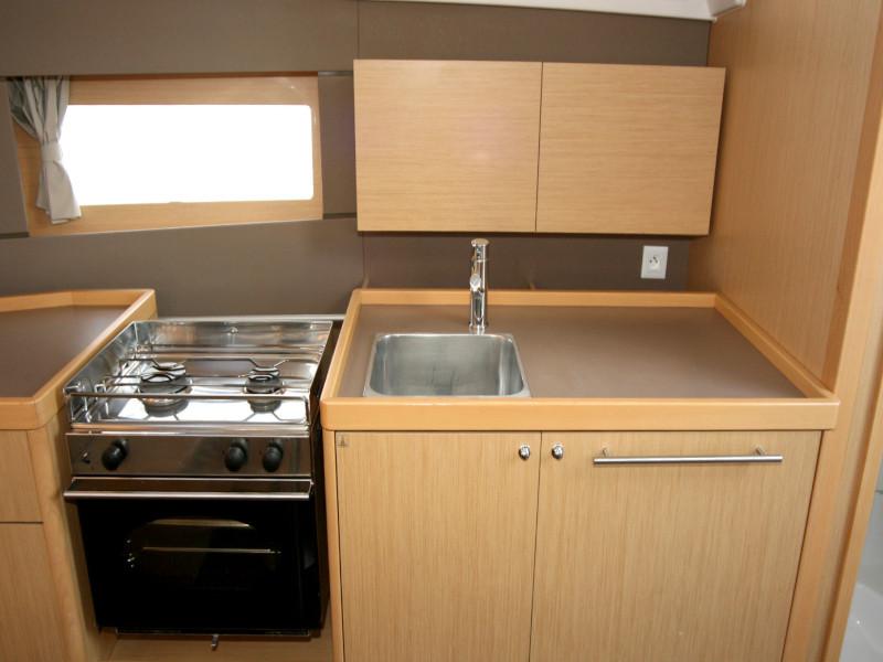 Book yachts online - sailboat - Oceanis 38 - Olli - rent