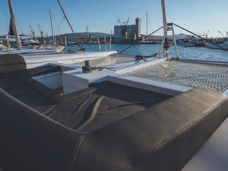 Book yachts online - catamaran - Lagoon 450  Flybridge - Alkyone - rent