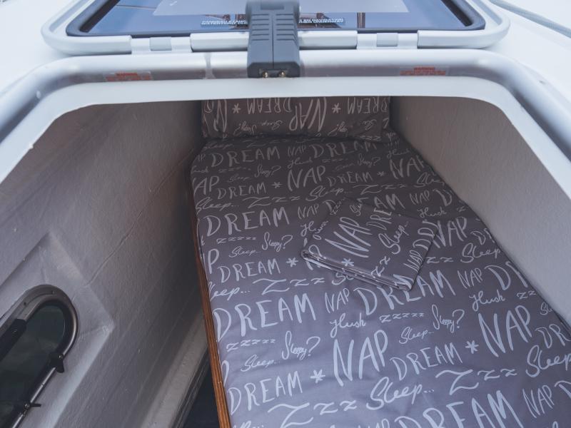 Book yachts online - catamaran - Lagoon 450  Flybridge - Alkyone - rent