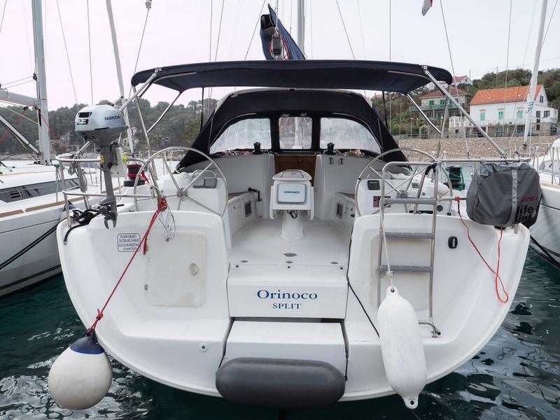 Book yachts online - sailboat - Beneteau Cyclades 50.5 - Orinoco - rent