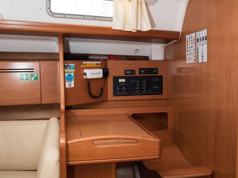 Book yachts online - sailboat - Beneteau Cyclades 50.5 - Orinoco - rent