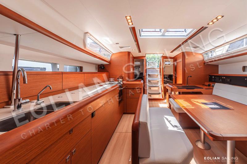 Book yachts online - sailboat - Sun Odyssey 519 - Montecarlo - rent