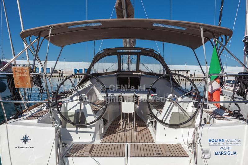 Book yachts online - sailboat - Sun Odyssey 349 - Marsiglia  - rent