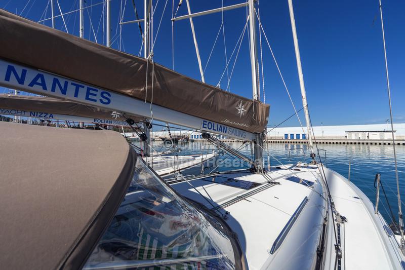 Book yachts online - sailboat - Sun Odyssey 440 - Nantes  - rent