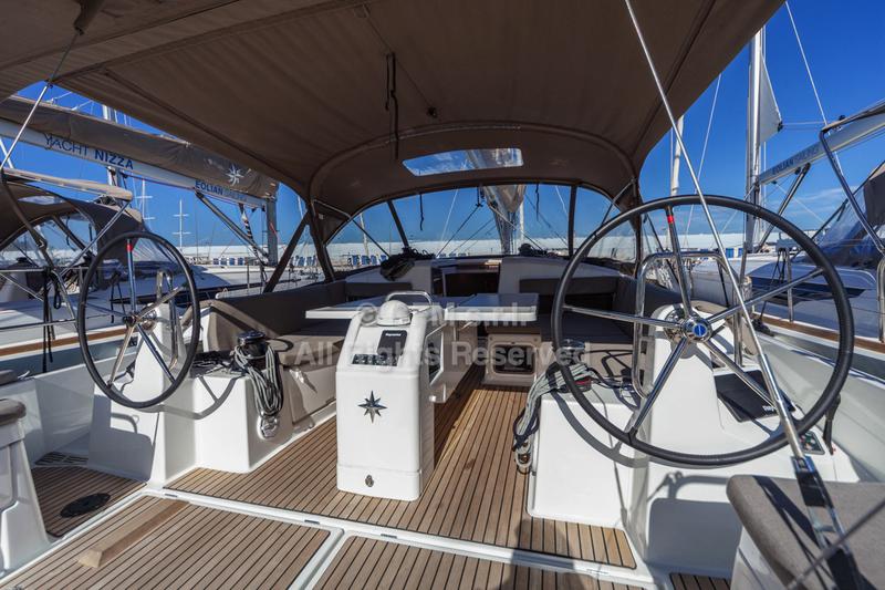 Book yachts online - sailboat - Sun Odyssey 440 - Nantes  - rent