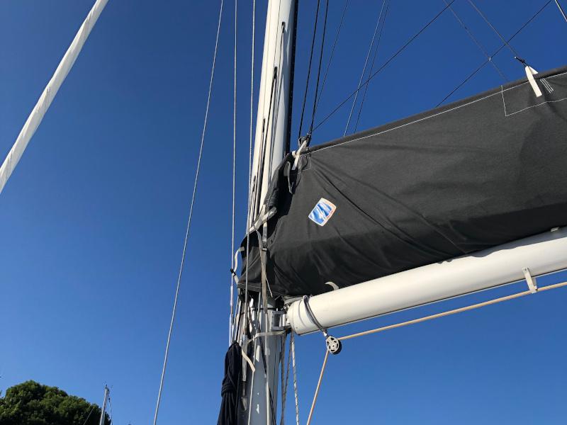 Book yachts online - catamaran - Lagoon 42 - Alchemy - rent