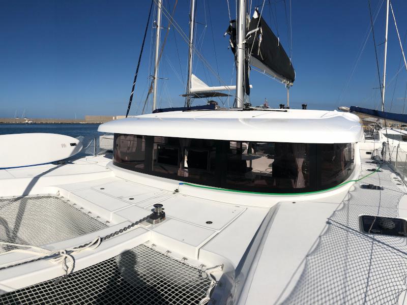 Book yachts online - catamaran - Lagoon 42 - Alchemy - rent