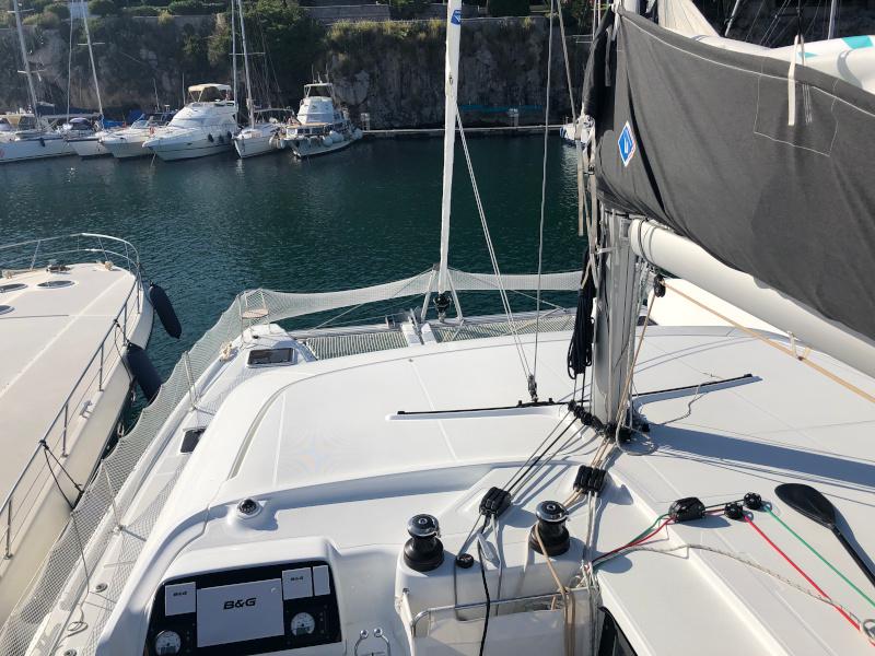 Book yachts online - catamaran - Lagoon 42 - Alchemy - rent