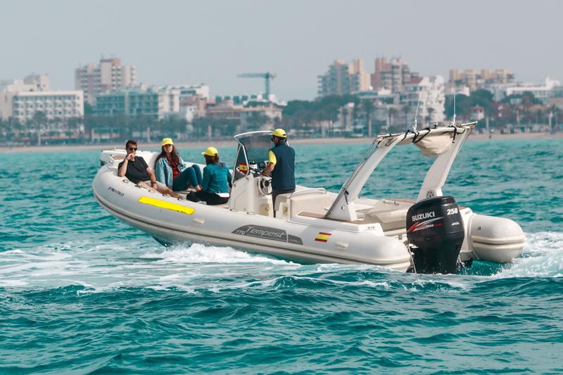 Book yachts online - motorboat - Tempest 770 Sun - Smile I - rent