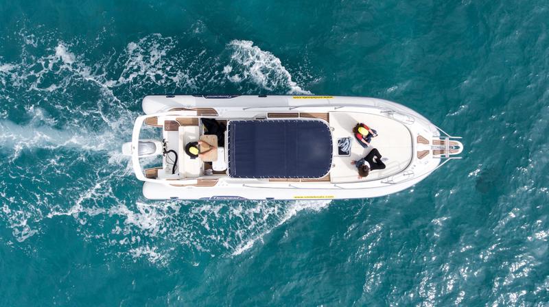 Book yachts online - motorboat - Tempest 900 WA - Smile III - rent