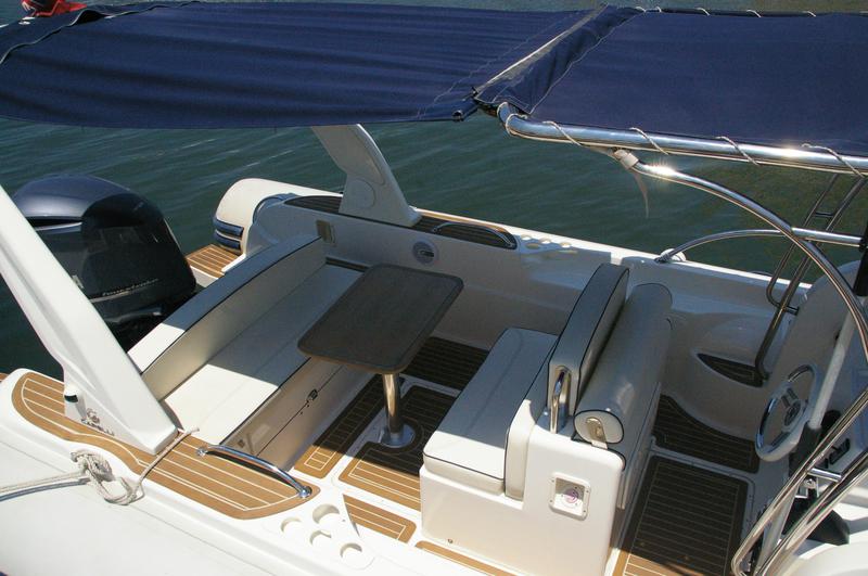 Book yachts online - motorboat - Tempest 900 WA - Smile III - rent