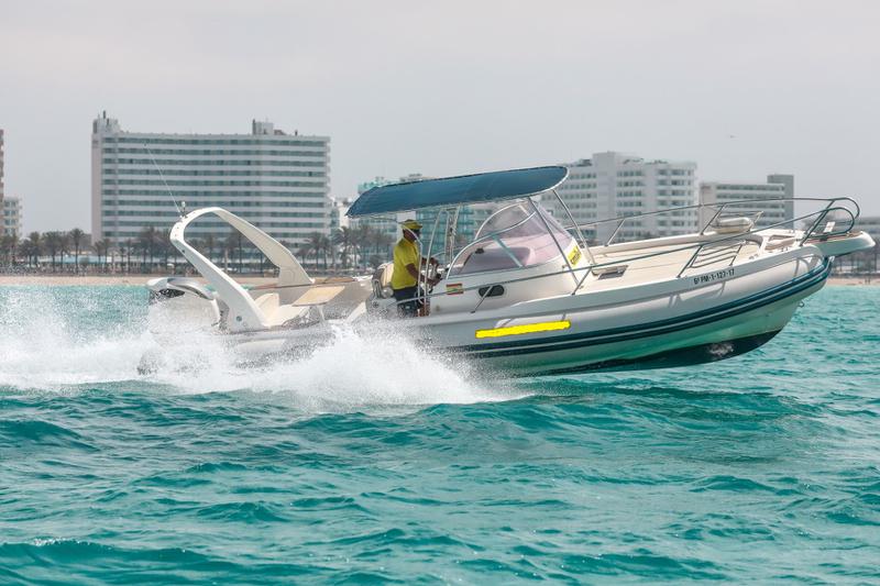Book yachts online - motorboat - Tempest 900 WA - Smile III - rent