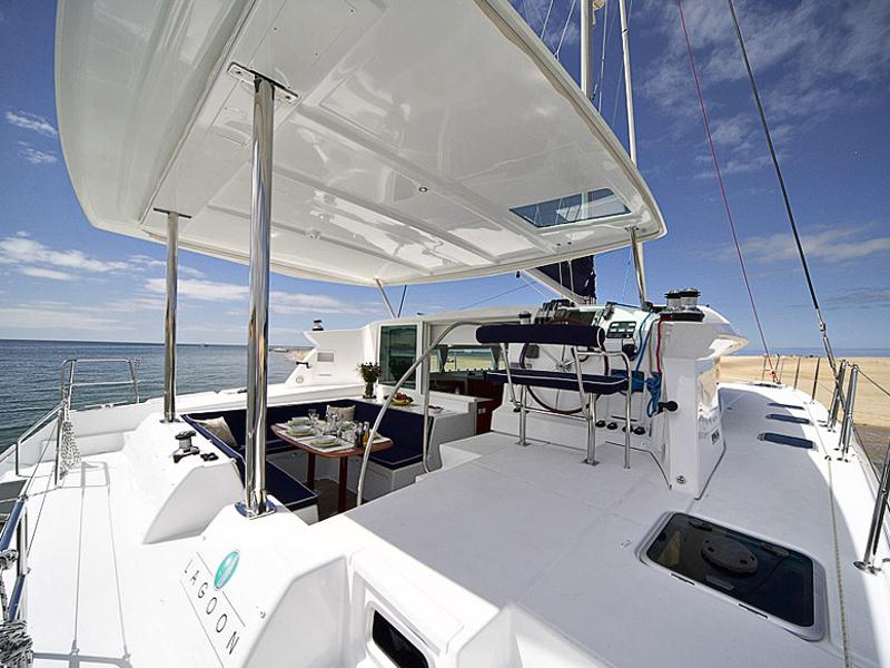 Book yachts online - catamaran - Lagoon 420 - Dynamis - rent