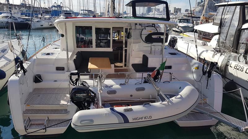 Book yachts online - catamaran - Lagoon 40 - Vega - rent