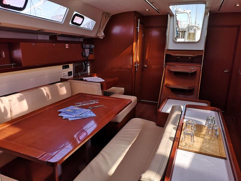 Book yachts online - sailboat - Oceanis 50 Family - Ornella - rent