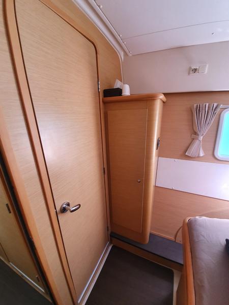 Book yachts online - catamaran - Lagoon 421 - Chirouble - rent
