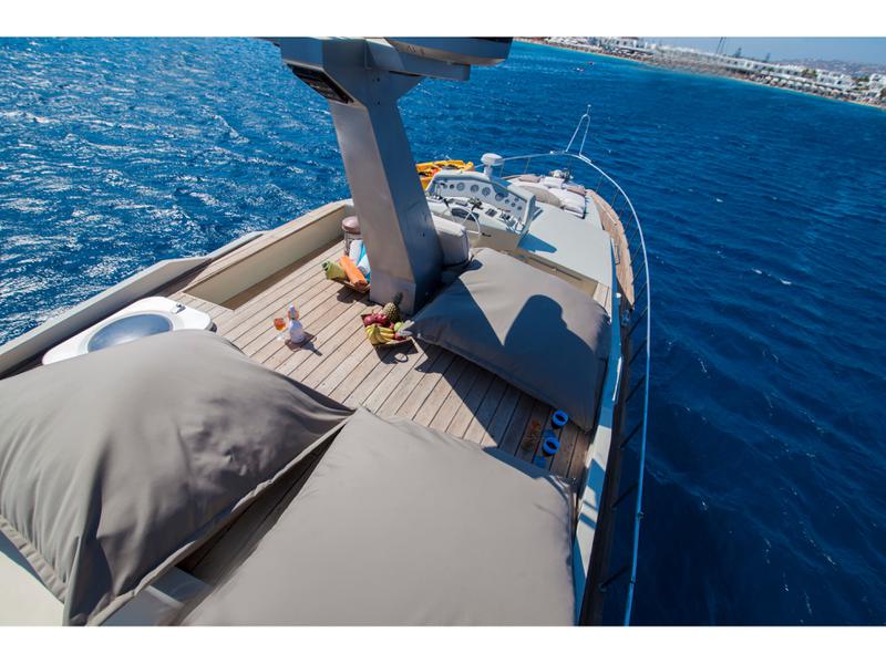 Book yachts online - motorboat - Maiora Fly 58ft - Afroditi - rent