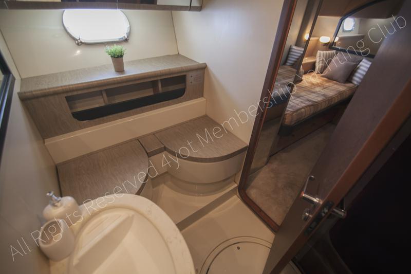 Book yachts online - motorboat - Ferretti 58/64ft - Alter Ego II - rent