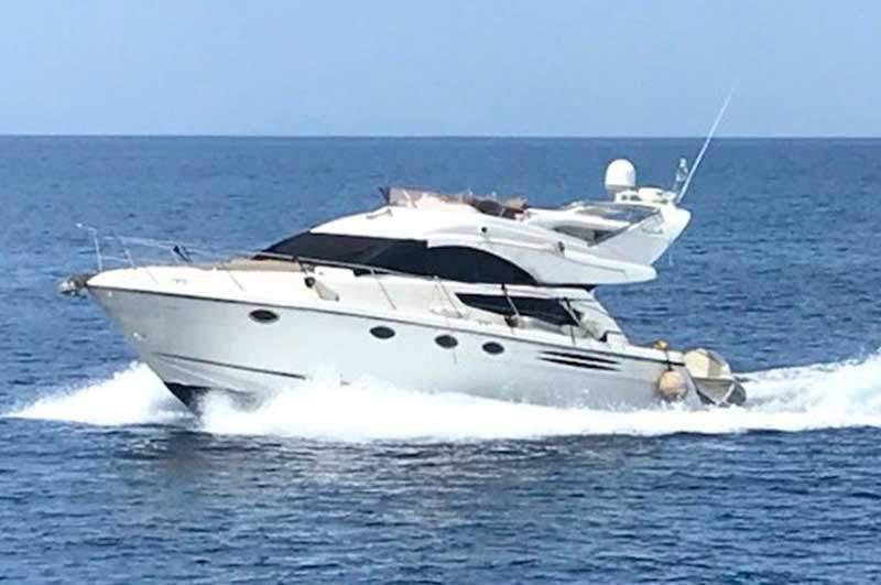 Book yachts online - motorboat - Fairline Phantom 40ft - Alter Ego IV - rent