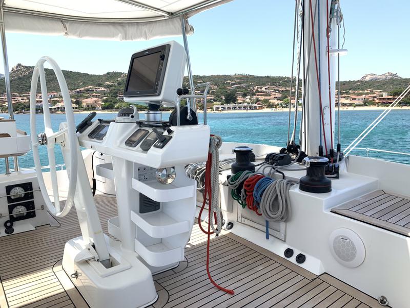 Book yachts online - catamaran - Lagoon 52 - Denilos - rent