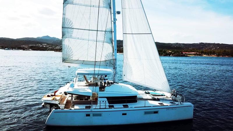 Book yachts online - catamaran - Lagoon 52 - Denilos - rent