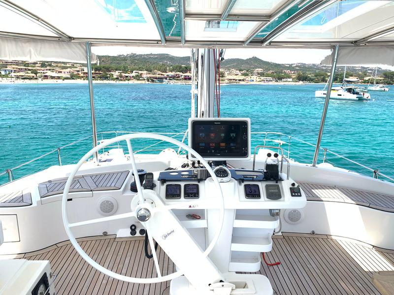 Book yachts online - catamaran - Lagoon 52 - Denilos - rent