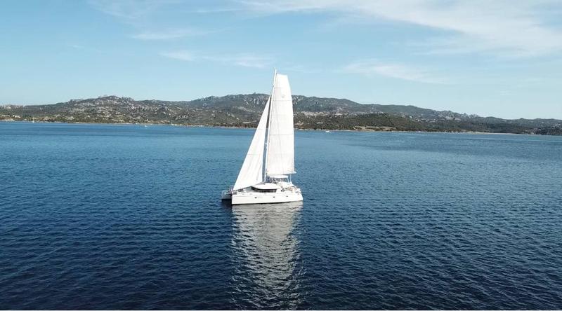 Book yachts online - catamaran - Lagoon 52 - Denilos - rent