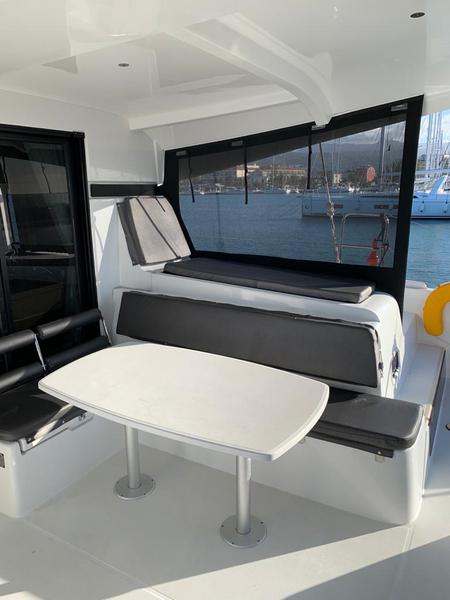Book yachts online - catamaran - Lagoon 42 - KARMA (A/C, Gen, Watermaker) - rent