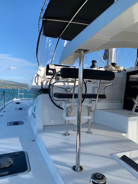 Book yachts online - catamaran - Lagoon 42 - KARMA (A/C, Gen, Watermaker) - rent