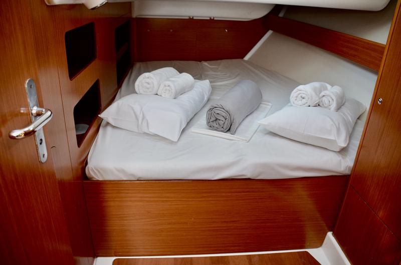 Book yachts online - sailboat - Cyclades 50.5 - Martinez / Refit 2020 - rent