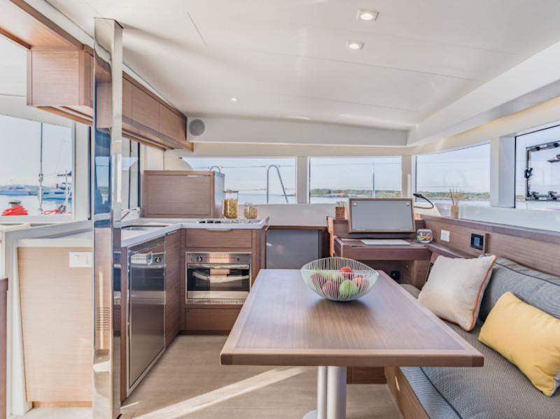 Book yachts online - catamaran - Lagoon 40 - Nereo - rent