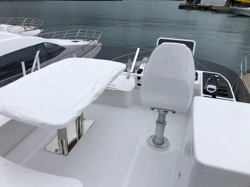 Book yachts online - motorboat - Azimut Magellano 53 - MAGELLANO - rent