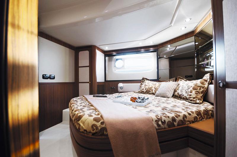 Book yachts online - motorboat - Azimut Magellano 53 - MAGELLANO - rent