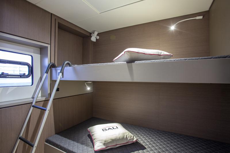 Book yachts online - catamaran - Bali 4.8 - ESTHERA - rent