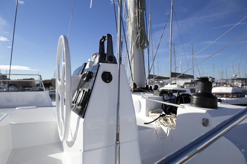 Book yachts online - catamaran - Bali 4.8 - ESTHERA - rent