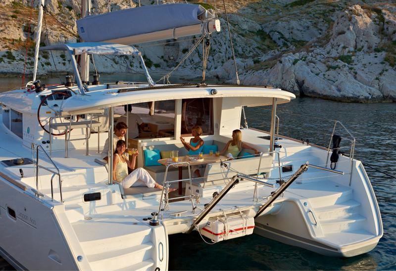 Book yachts online - catamaran - Lagoon 400 - ZEUS (generator, water maker) - rent