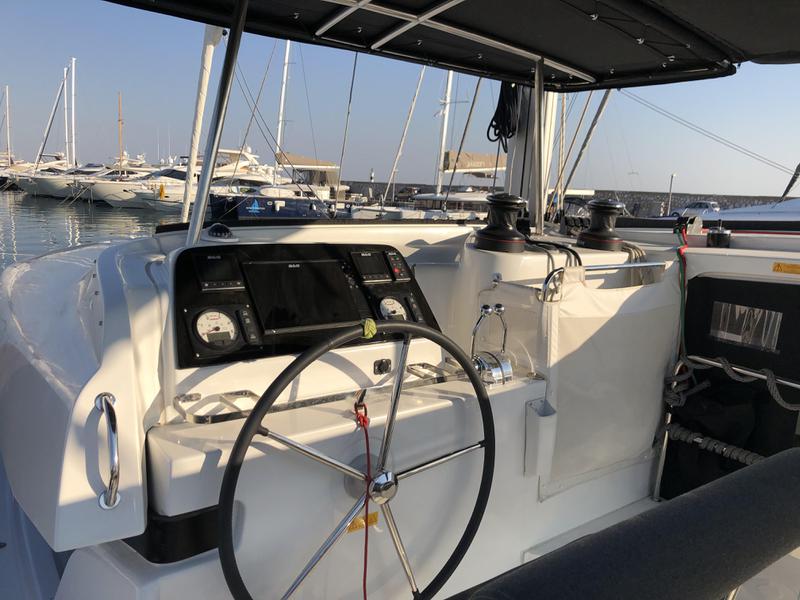 Book yachts online - catamaran - Lagoon 42 - AKTIS (air condition, generator, watermaker)   _Skippered Only_ - rent