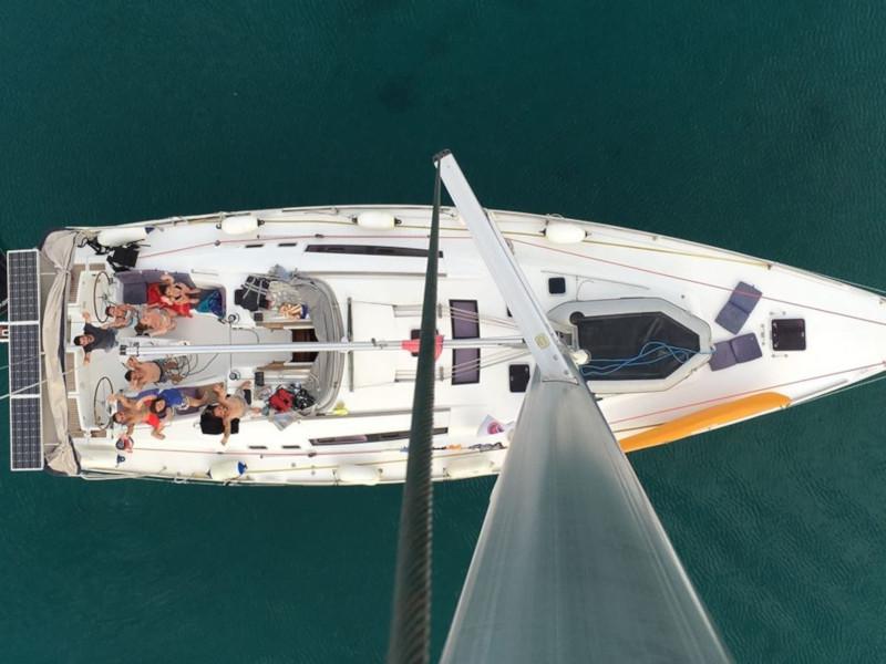 Book yachts online - sailboat - Oceanis 54 - SIRENA De ORO (air condition, generator) - rent