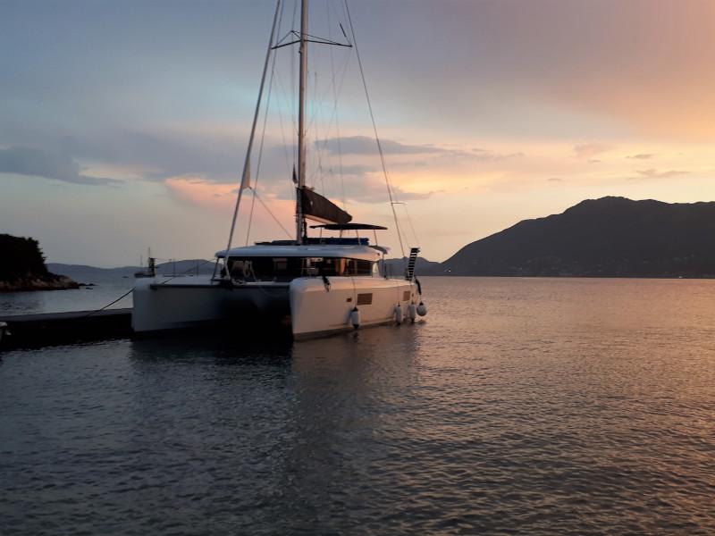 Book yachts online - catamaran - Lagoon 42 - Elysium crewed - VIP equipped - rent