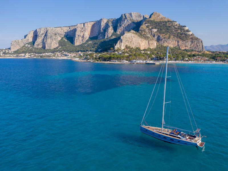 Book yachts online - sailboat - D&amp;D Kufner 54 - Hydra - rent