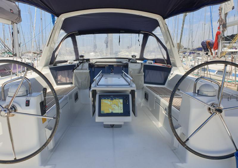 Book yachts online - sailboat - Oceanis 41 - ECSTASEA - rent