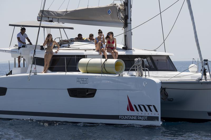 Book yachts online - catamaran - Fountaine Pajot Astréa 42 - Astrea (watermaker+generator) - rent