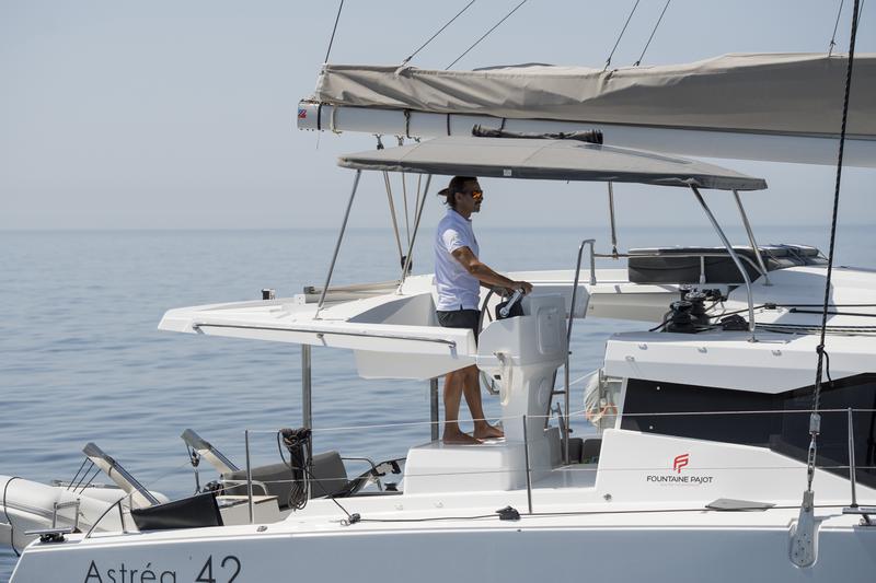 Book yachts online - catamaran - Fountaine Pajot Astréa 42 - Astrea (watermaker+generator) - rent